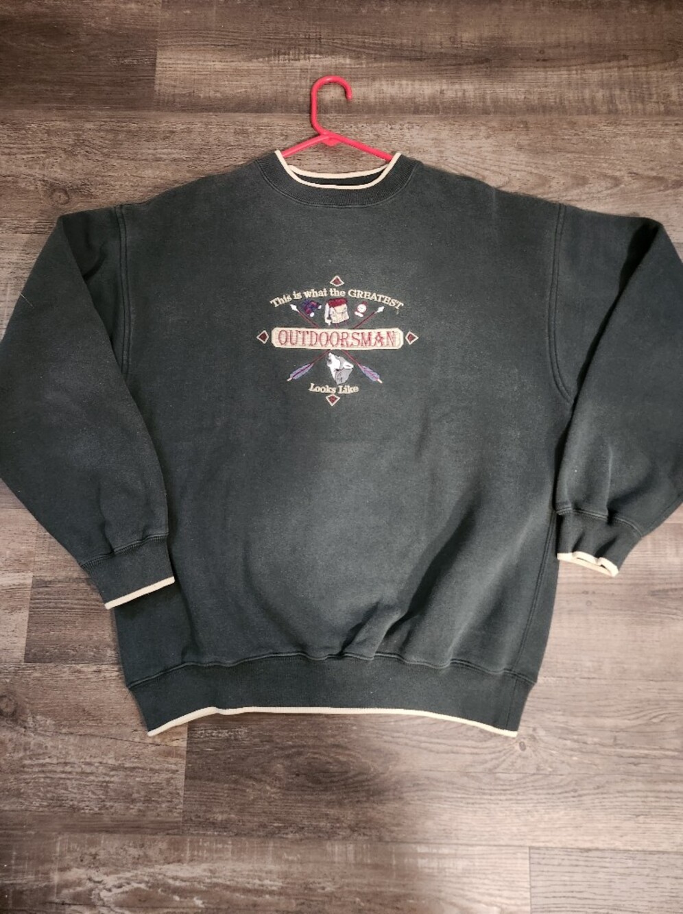 90s Vintage MC Green Outdoorsman Graphic Crew Neck